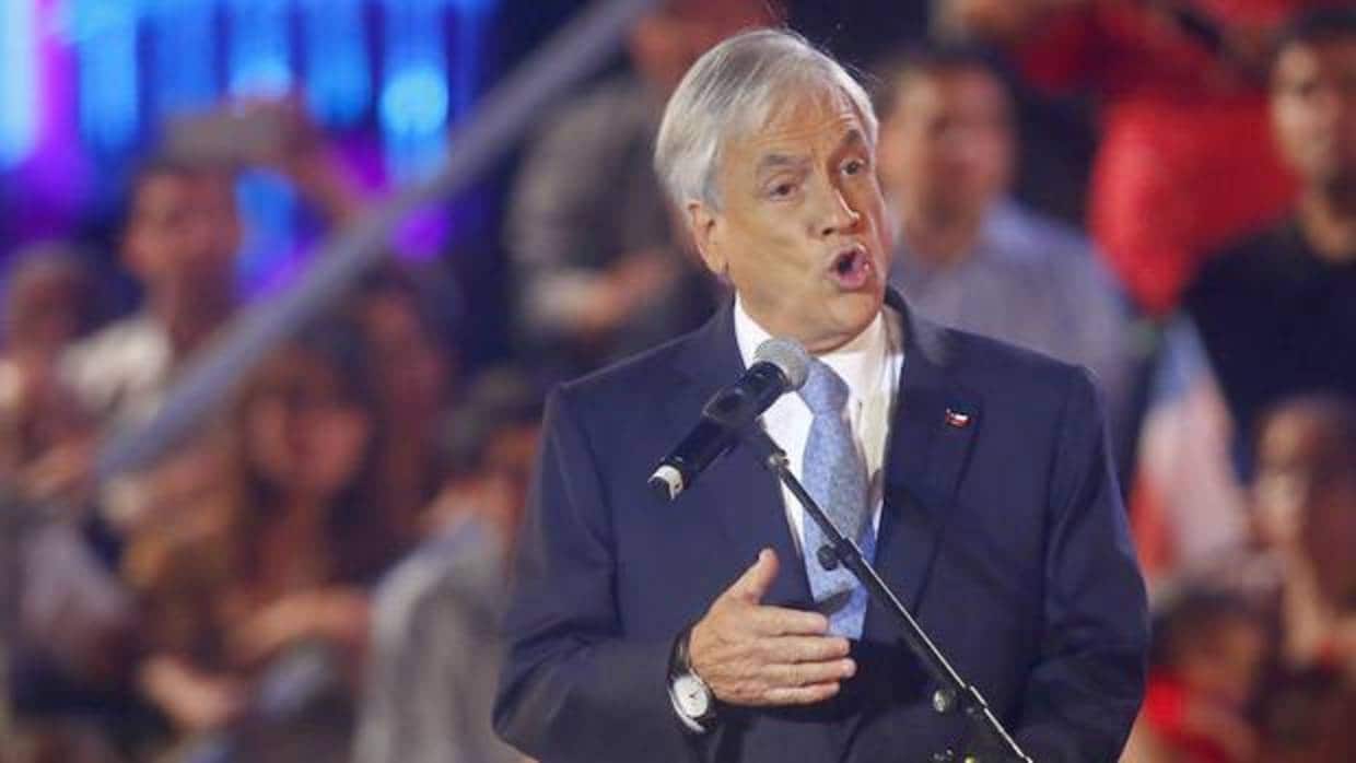 Sebastián Piñera, en un acto durante la campaña electoral chilena