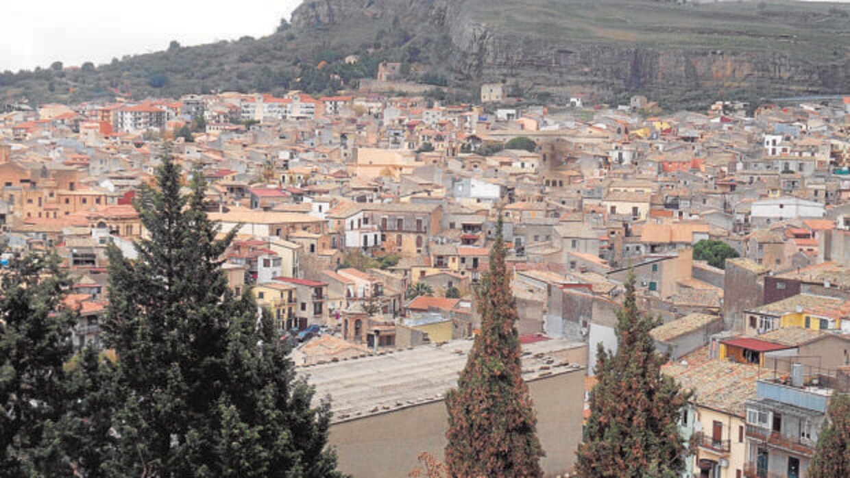 Vista de la ciudad siciliana de Corleone