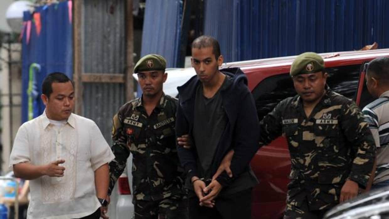 Detienen a un presunto yihadista español en Filipinas con explosivos en la mochila