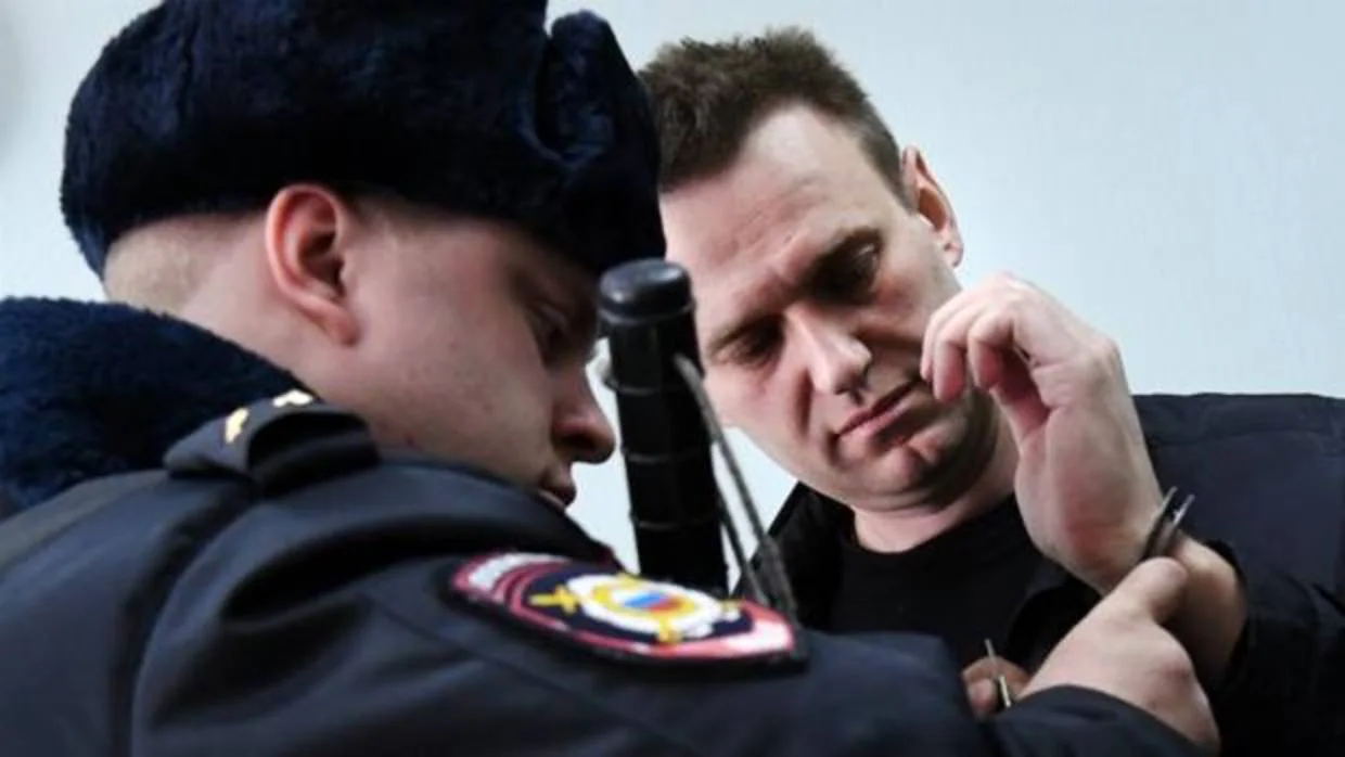 Navalnii, durante una de sus detenciones tras una protesta