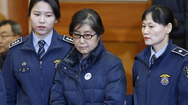 Condenada a 20 años de cárcel la «rasputina» surcoreana, Choi Soon-sil