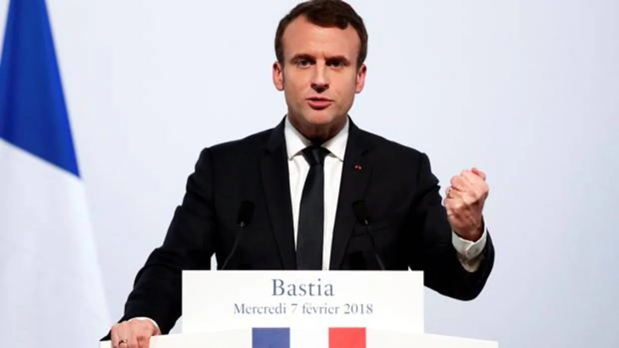 Macron, en Córcega la semana pasada