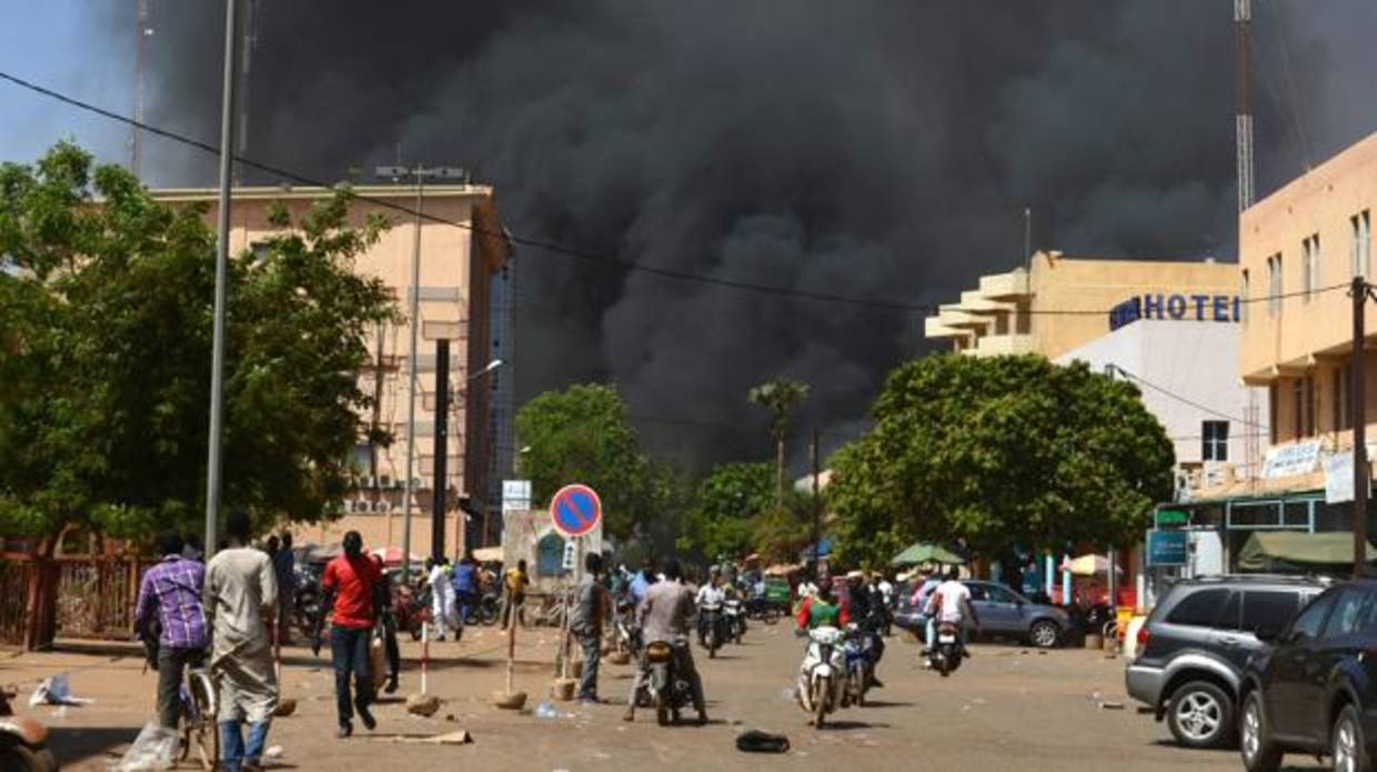 Al menos 28 muertos en atentados terroristas en Burkina Faso contra la embajada francesa y el Ejército