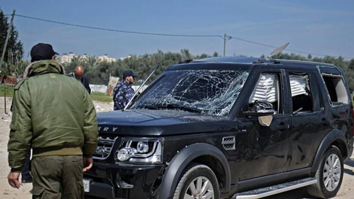 Estado en que quedó uno de los vehículos del convoy de Hamdalá tras el ataque del pasado 13 de marzo