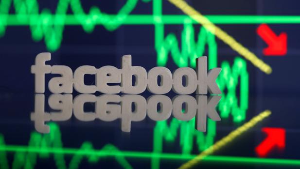 Ofensiva de Facebook para frenar la fuga de anunciantes