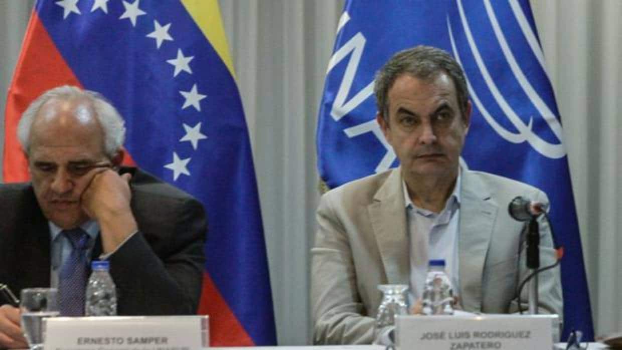 Ernesto Samper, secretario general de Unasur hasta 2017, y Rodríguez Zapatero