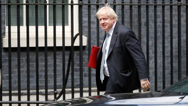 Boris Johnson propone una amnistía para inmigrantes ilegales de larga duración en Reino Unido