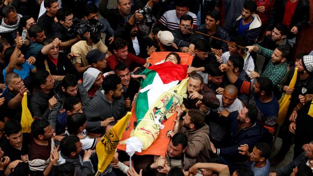Cuatro palestinos muertos y 955 heridos tras otro viernes de protesta en Gaza