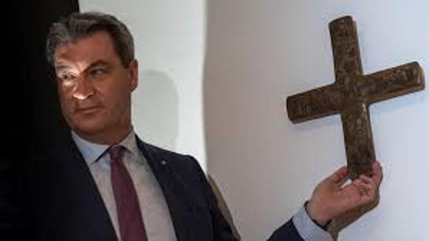 Los obispos alemanes contra la presencia del crucifijo en edificios públicos