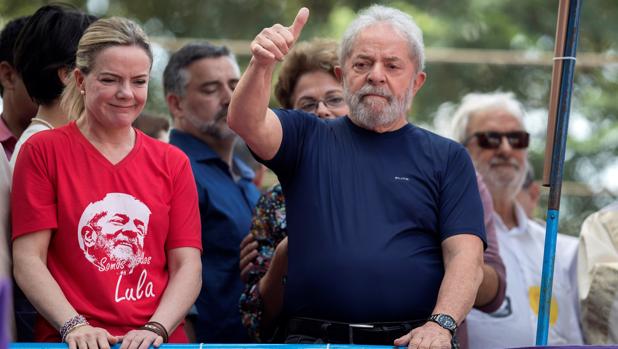 Lula da Silva lanza su candidatura a la presidencia de Brasil desde la cárcel