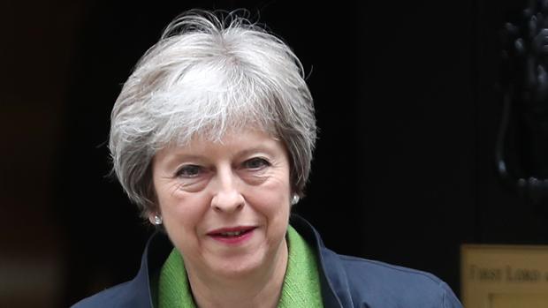 Theresa May gana la votación sobre el Brexit en el Parlamento pese a la amenaza de rebelión en sus filas