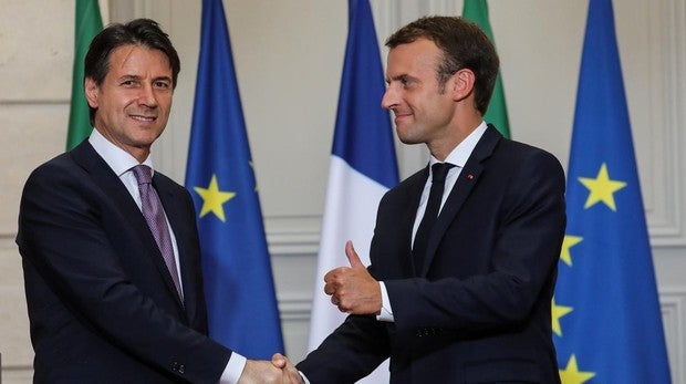 Macron y Conte guardan las formas pero constatan sus diferencias