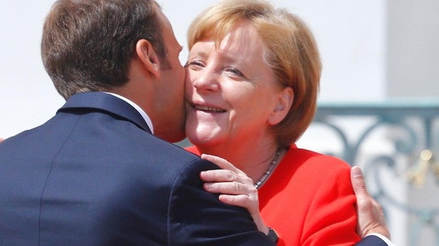 Merkel y Macron hallan una «buena solución» para Europa