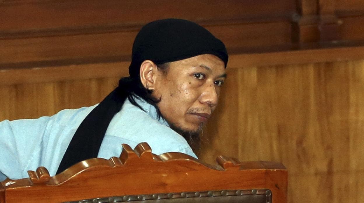 El sospechoso de terrorismo Aman Abdurrahman, alias Oman Rohman durante el juicio