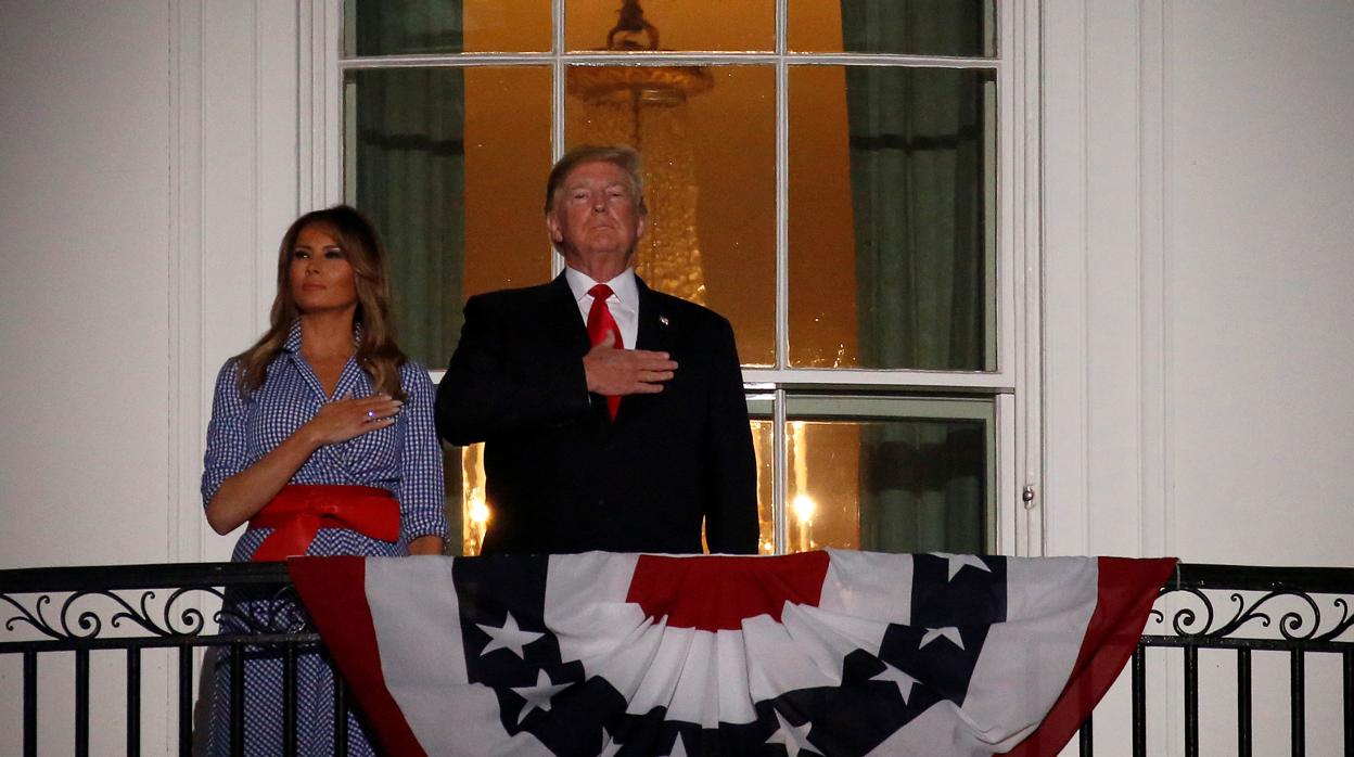 El presidente de Estados Unidos, Donald Trump, junto a su esposa Melania