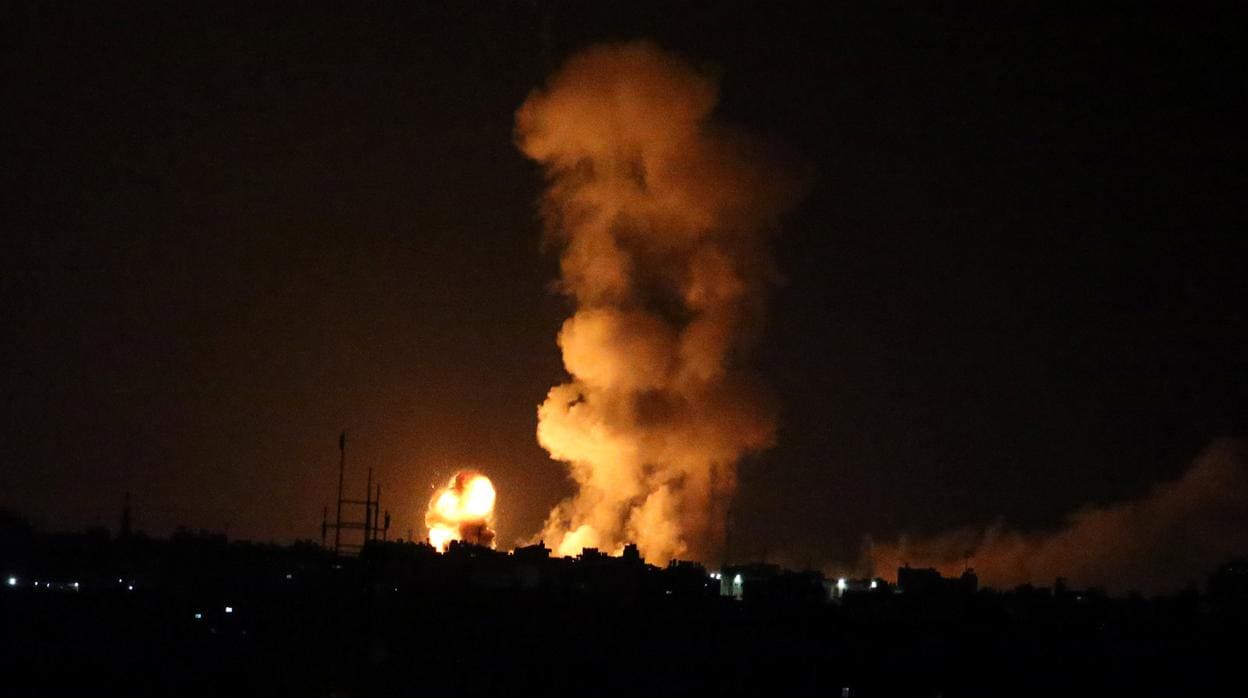 Explosión en Gaza tras el ataque del ejército israelí