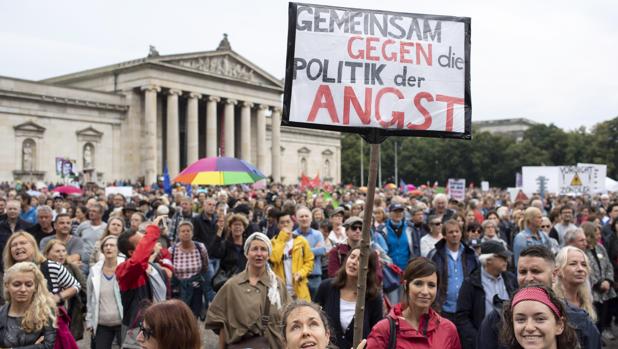 Más de 20.000 manifestantes en Múnich contra los controles fronterizos