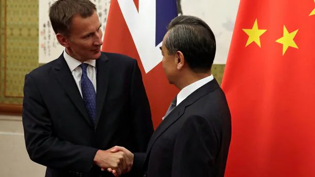 Pekín ofrece a Londres un pacto de librecomercio post-Brexit