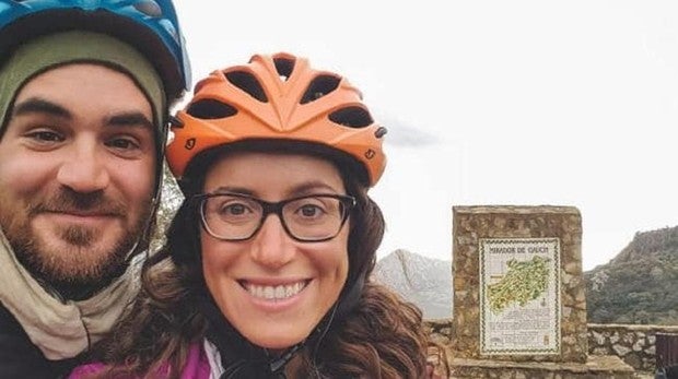 La pareja que lo dejó todo para recorrer el mundo en bicicleta y acabó asesinada por Daesh