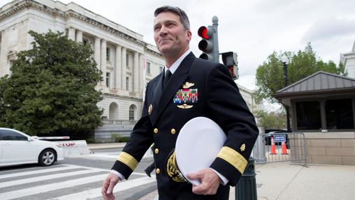El almirante de la Marina estadounidense y exmédico de Trump Ronny Jackson