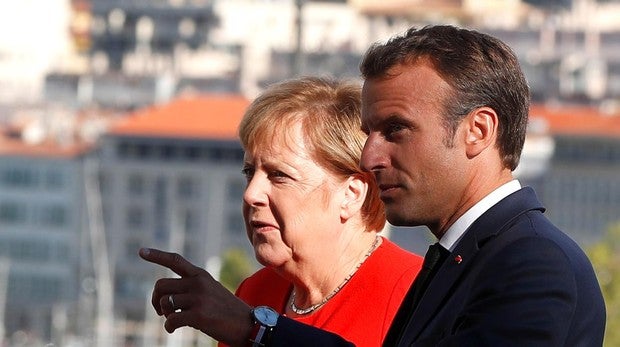 Macron y Merkel buscan una alianza sobre inmigración