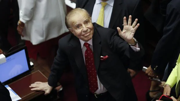 El expresidente argentino Carlos Menem, absuelto en el caso de contrabando de armas