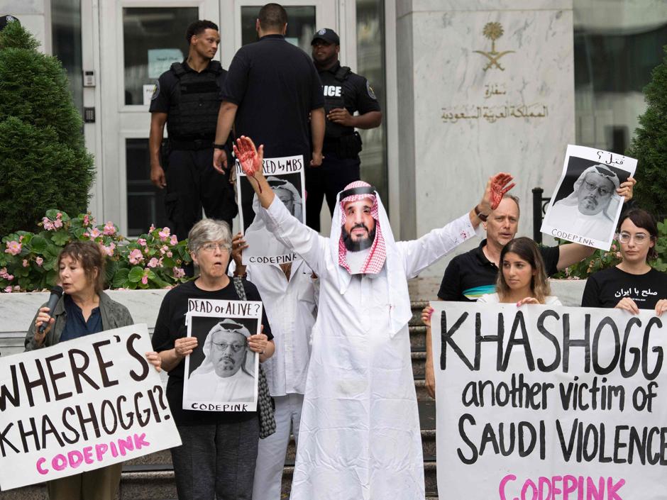 Manifestación de protesta ante la Embajada saudí en Washington