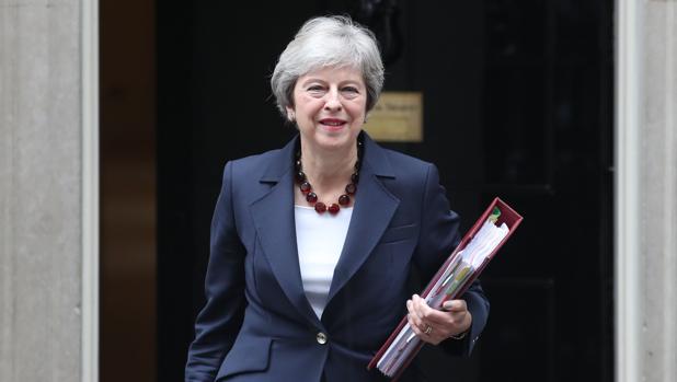 Theresa May niega que el «plan de Chequers» esté muerto, pero ya no lo nombra