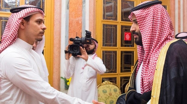 El hijo de Khashoggi abandona Arabia Saudí y se dirige a Estados Unidos