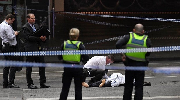 Un muerto y dos heridos tras un ataque con arma blanca en Melbourne