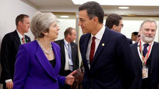 El Gobierno mantiene el reto a May: «No hay una defensa de los intereses de España»