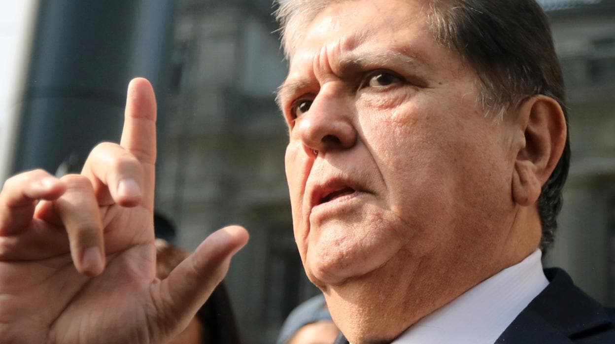 El Gobierno de Uruguay le niega el asilo al expresidente Alan García