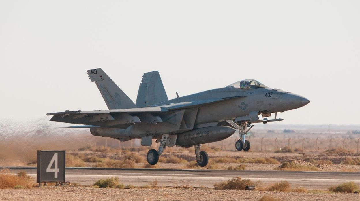 Imagen de un avión F-18 Hornet