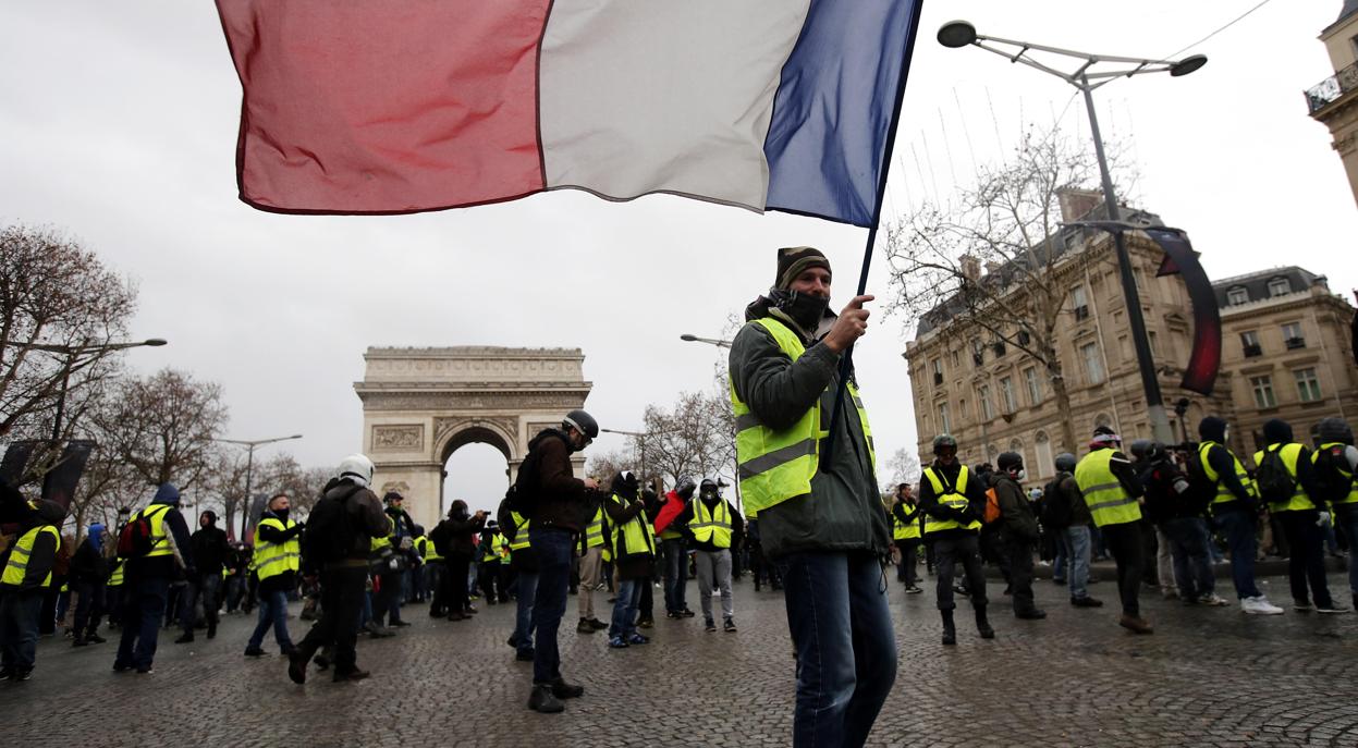 Estos son los siete grupos de chalecos amarillos que protestan en Francia