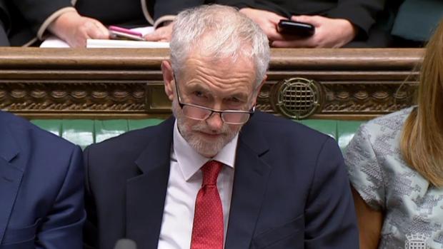 Corbyn anuncia una moción de censura contra May por su gestión del Brexit