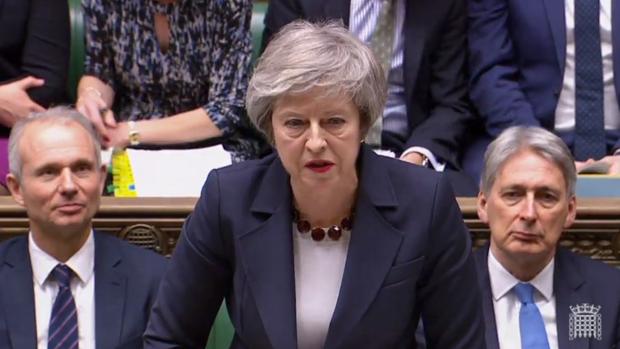 El Parlamento británico obligará a May a presentar un plan B si no consigue aprobar su Brexit