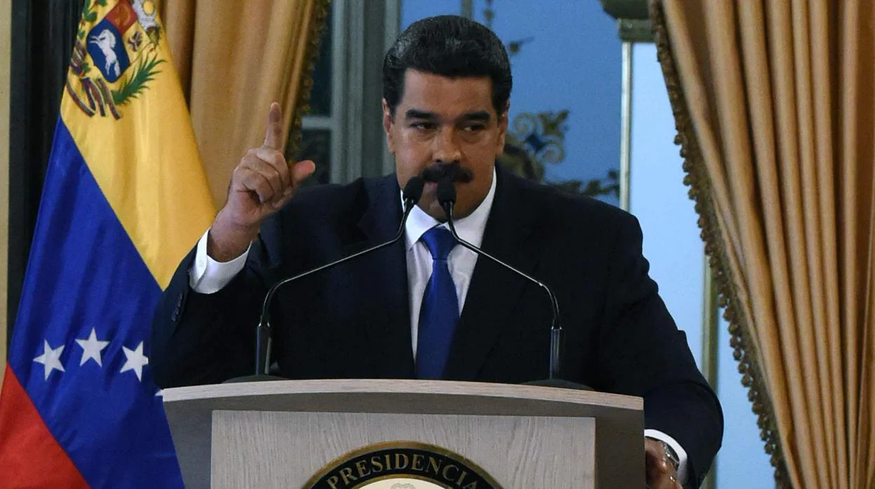 Maduro califica de «show» el envío de ayuda humanitaria a Venezuela