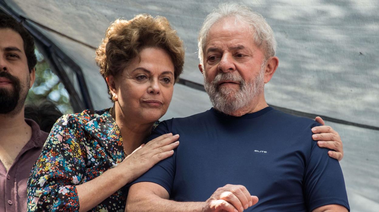 Rousseff y Lula da Silva en Sao Paulo, en abril del año pasado