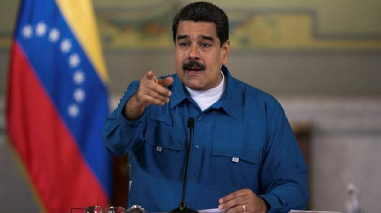 Maduro cierra la frontera con Colombia y tilda las ayudas extranjeras de «regalo envenenado»
