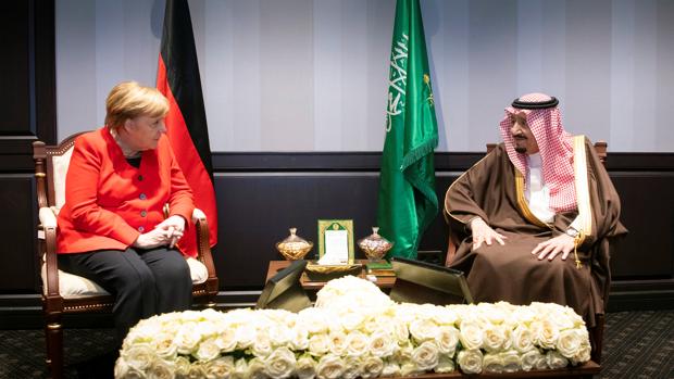 Arabia Saudí bloquea la lista europea de paraísos fiscales