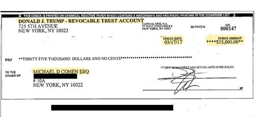 Uno de los cheques de Trump para reintegrar a Cohen sus pagos a Stormy Daniels y otras mujeres a cambio de mantener la boca cerrada