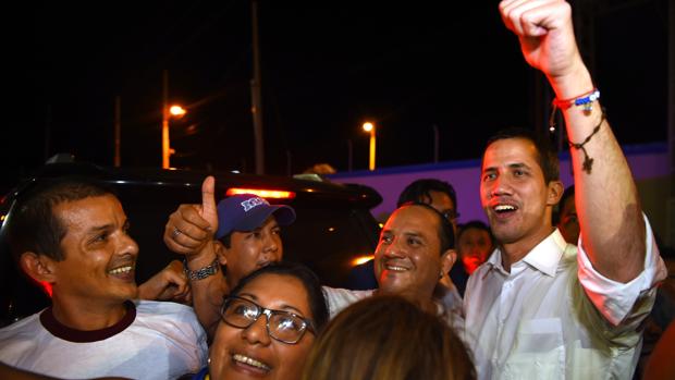 Guaidó asistirá hoy a la concentración en Caracas para reanimar a la oposición