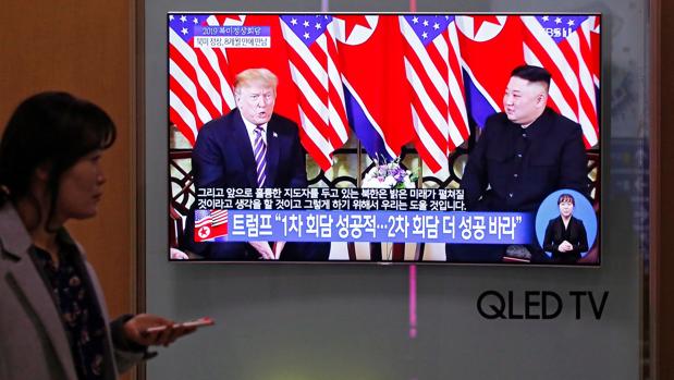 EE.UU. y Corea del Norte seguirán negociando pese al fiasco de la cumbre