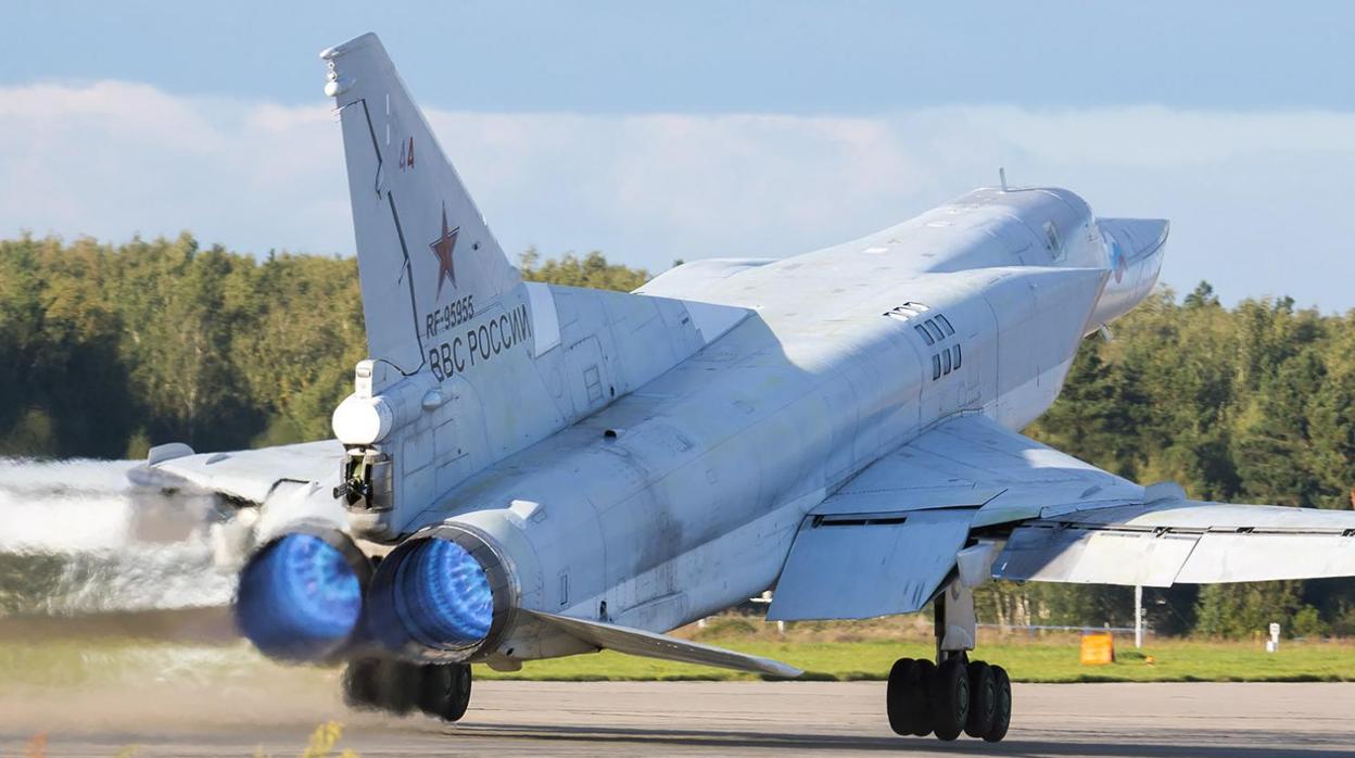 Bombardero Tu-22M3