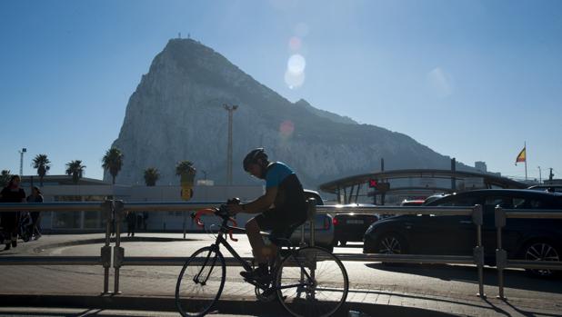 El Parlamento Europeo aparta al diputado británico que se negaba a llamar colonia a Gibraltar