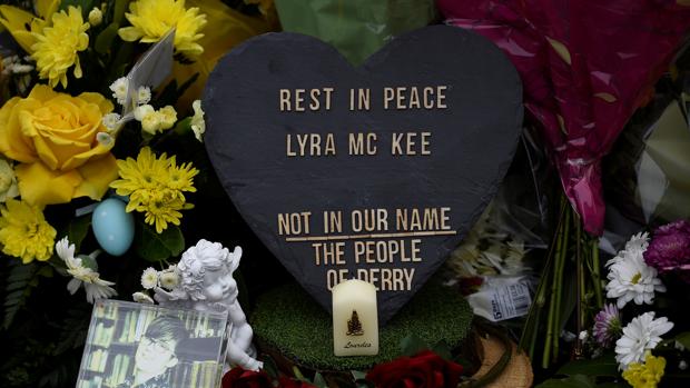 El Nuevo IRA admite el asesinato de la periodista Lyra McKee en Irlanda del Norte y pide perdón a su familia