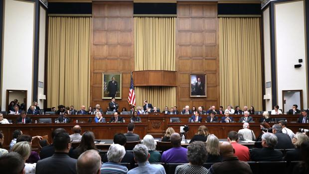 Los demócratas reprueban al ministro de Justicia de Trump