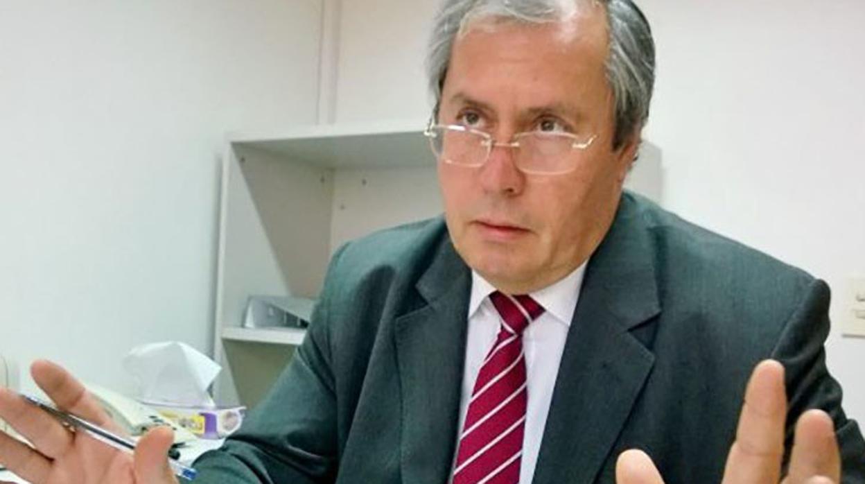 El diputado Héctor Olivares