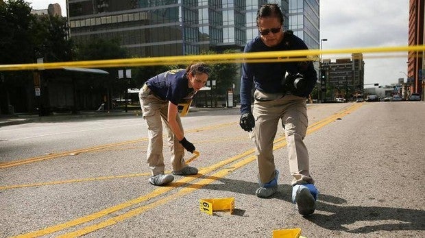 La policía de Texas mata a tiros a una mujer después de gritar que estaba embarazada