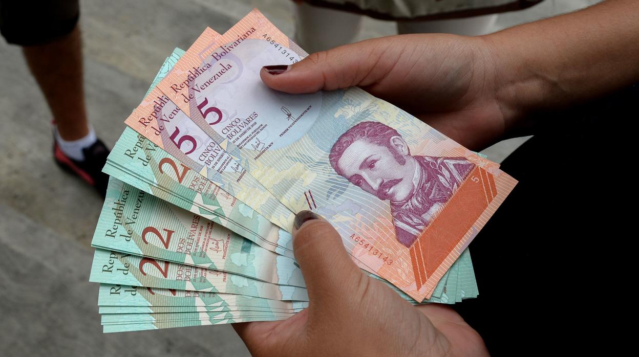 El chavismo admitió una inflación de 130.000%, solo un 8% del crecimiento real de los precios